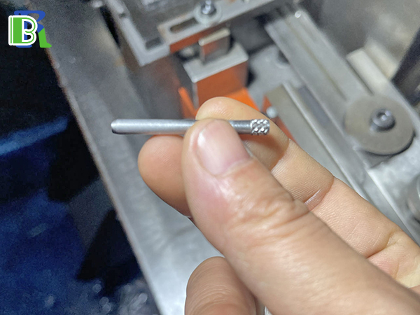 新能源汽车插销